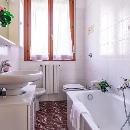 Familybo Sant'orsola Apartment